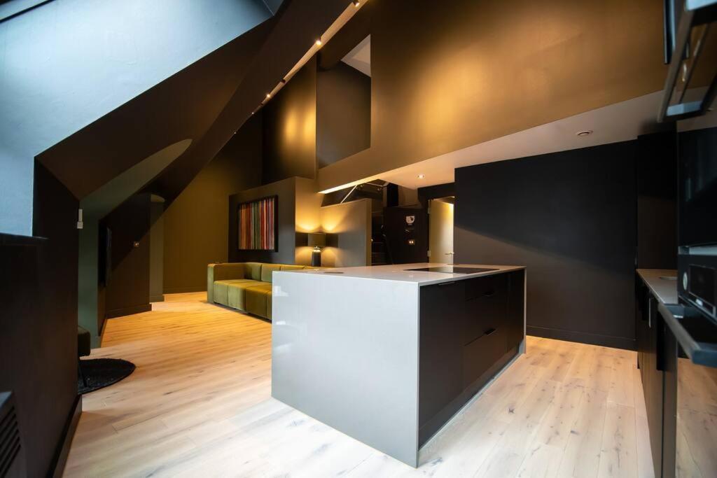 Greenhaus By The Heim Residences Манчестър Екстериор снимка